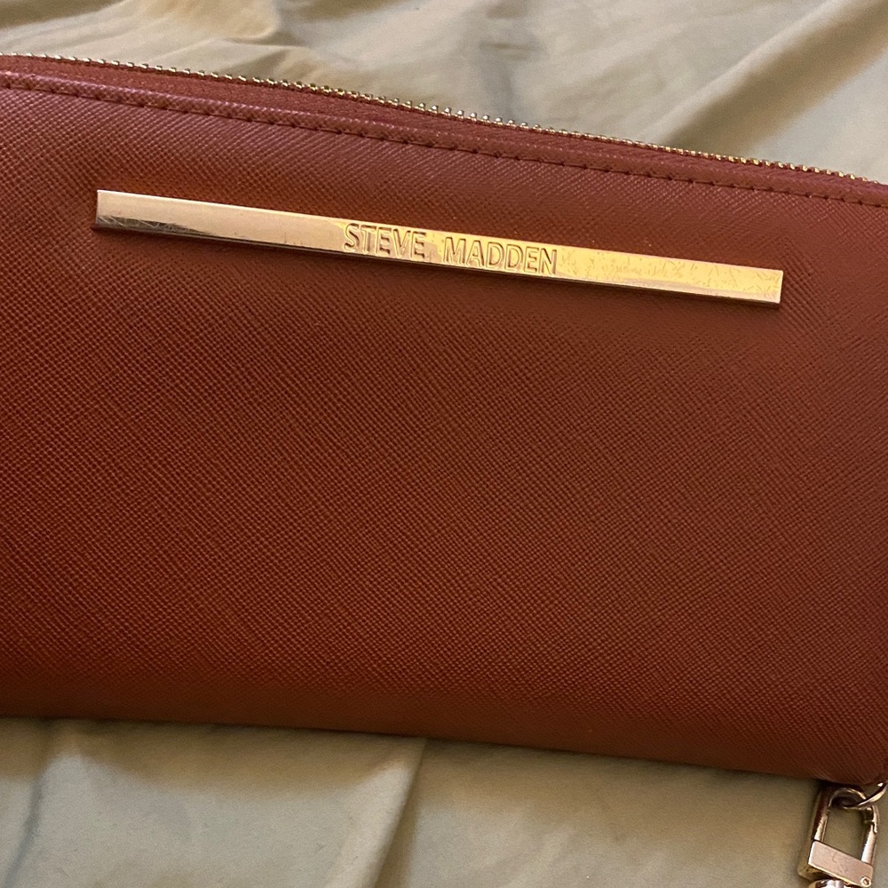 Steve Madden Tan Wallet with Gold Accent